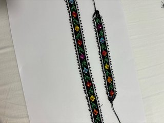 Collar y pulsera bordados florales tradicional
