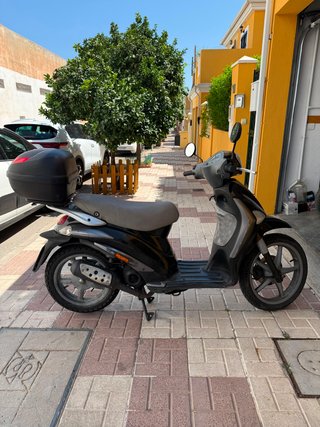 Piaggio Liberty 49cc Negra