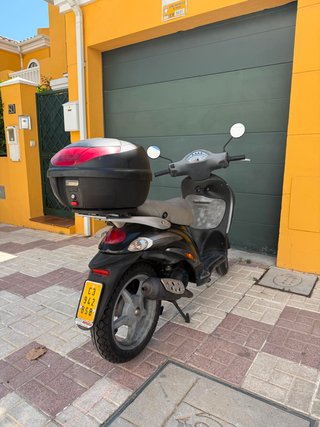 Piaggio Liberty 49cc Negra