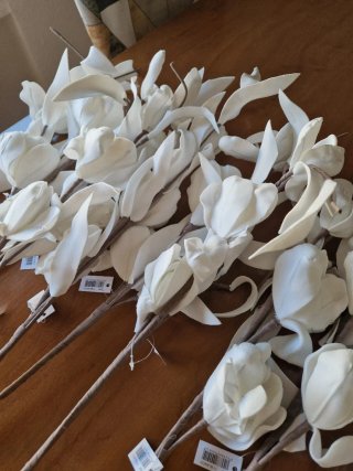 Flores artificiales blancas (12 tallos)