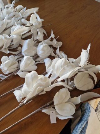 Flores artificiales blancas (12 tallos)