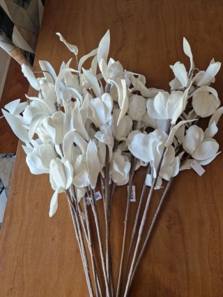 Flores artificiales blancas (12 tallos)
