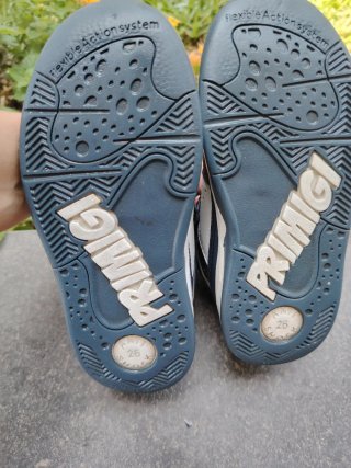 Scarpe Primigi bambino blu e arancioni