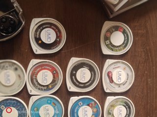 Pack PSP Sony con juegos y accesorios