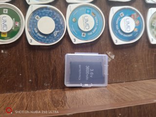 Pack PSP Sony con juegos y accesorios