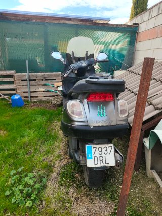 Piaggio X9 Evolution 125cc Maxi Scooter