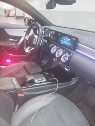 Mercedes-Benz CLA200 2023