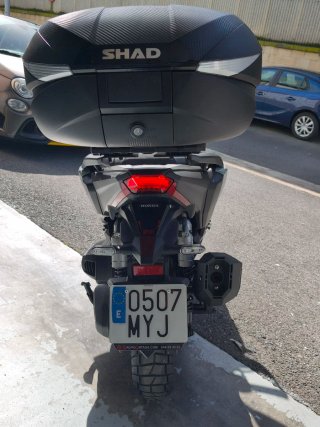 Honda ADV 350 Maxi Scooter