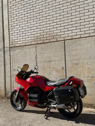 BMW K75 Roja