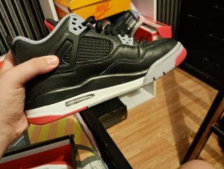 Scarpe Air Jordan 4 Retro Bred Reimagined