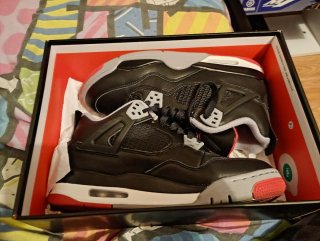 Scarpe Air Jordan 4 Retro Bred Reimagined