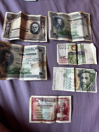 Billetes españoles antiguos: 50, 100, 1000 pesetas