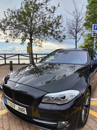 BMW 525d Touring 2011