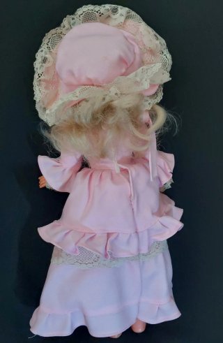 Muñeca antigua años 70