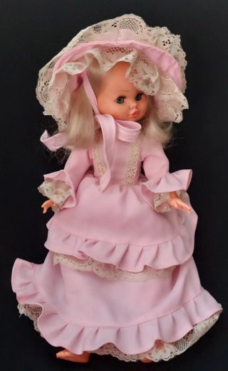 Muñeca antigua años 70