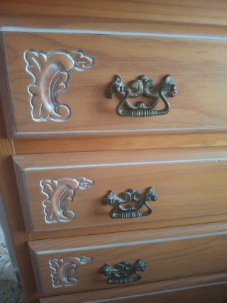Muebles de madera para habitación.