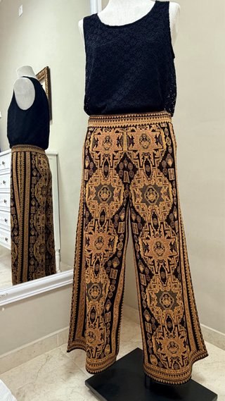 Pantalón culotte estampado Zara