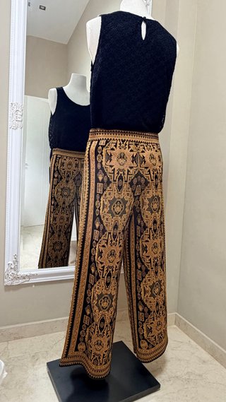 Pantalón culotte estampado Zara