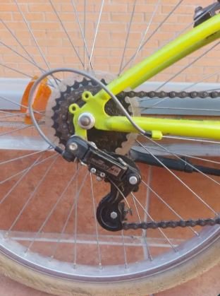 Bicicleta BTWIN 24 POPLY 300