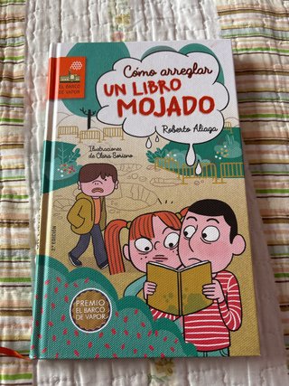 Cómo arreglar un libro mojado