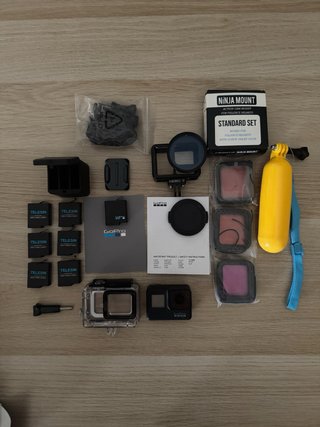 GoPro Hero 7 Black + Accesorios