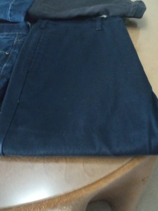 Pantalones vaqueros Sfera Talla 42 ,dos de vestir