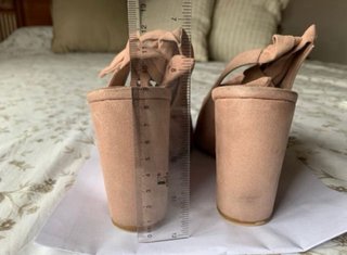 Sandalias de cuña de Stradivarius