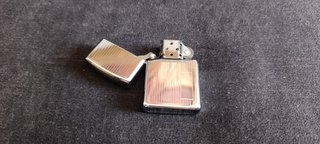 Zippo cromato con barre, solo accensione