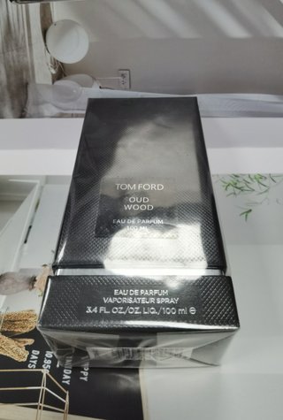 Perfume Tom Ford Oud Wood 100ml EDP sellado nuevo