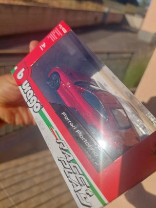Fiammante Ferrari Portofino