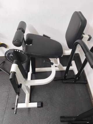 Máquina Dual Femoral y Cuádriceps