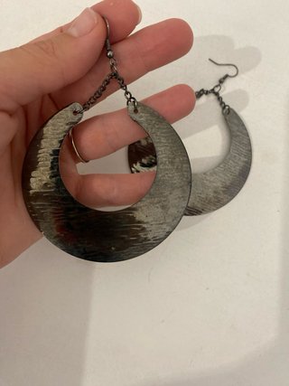 Pendientes plateados grandes