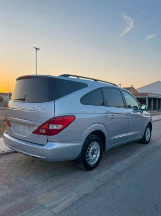 SsangYong Rodius 2010