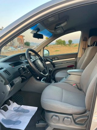 SsangYong Rodius 2010