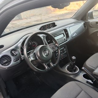 Volkswagen Beetle NUEVO ULTIMO MODELO 2 años Gtia