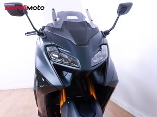 YAMAHA T-MAX 560 TECH MAX