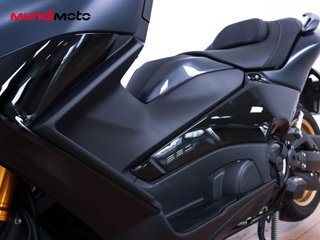 YAMAHA T-MAX 560 TECH MAX