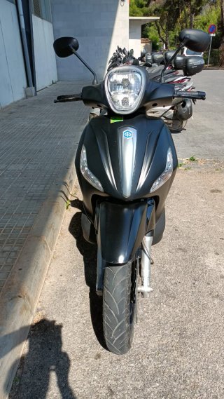 Piaggio Beverly 125 Scooter Negra - ITV Recién Pas