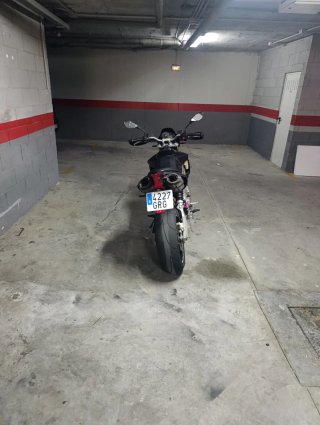 Aprilia SMV 750 Dorsoduro Supermotard
