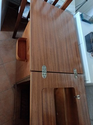Mueble Singer máquina de coser abierta 115