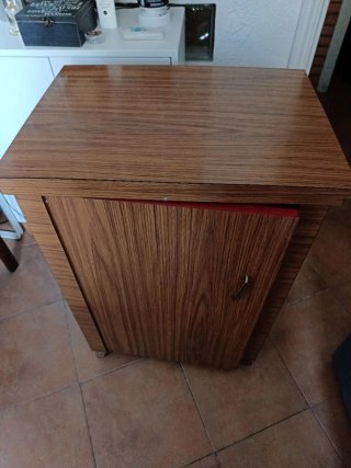 Mueble Singer máquina de coser abierta 115