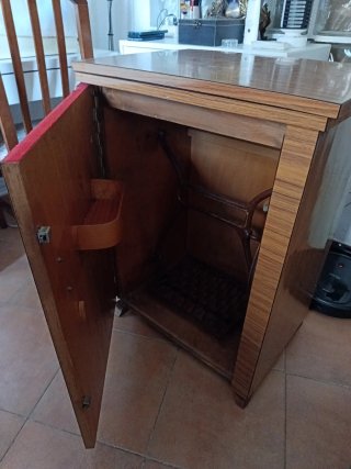 Mueble Singer máquina de coser abierta 115