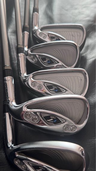 Hierros TaylorMade r7 CGB 5, 6, 9, PW, SW