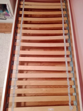 Cama infantil IKEA KRIITER rosa con dosel