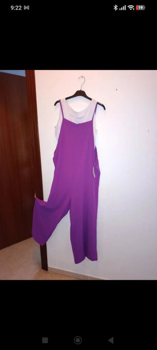 Mono morado de pierna ancha
