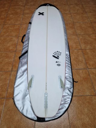 Tabla de surf Next rosa + funda