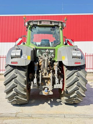 TRACTOR FENDT 826 PROFI PLUS