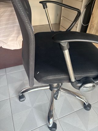 Silla de escritorio negra