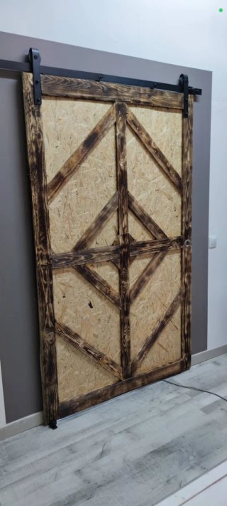 Puerta Granero