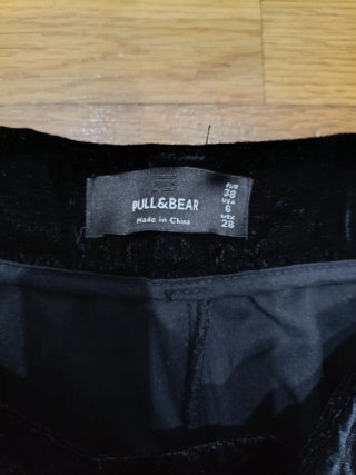 Pantalón ancho terciopelo Pull&Bear negro